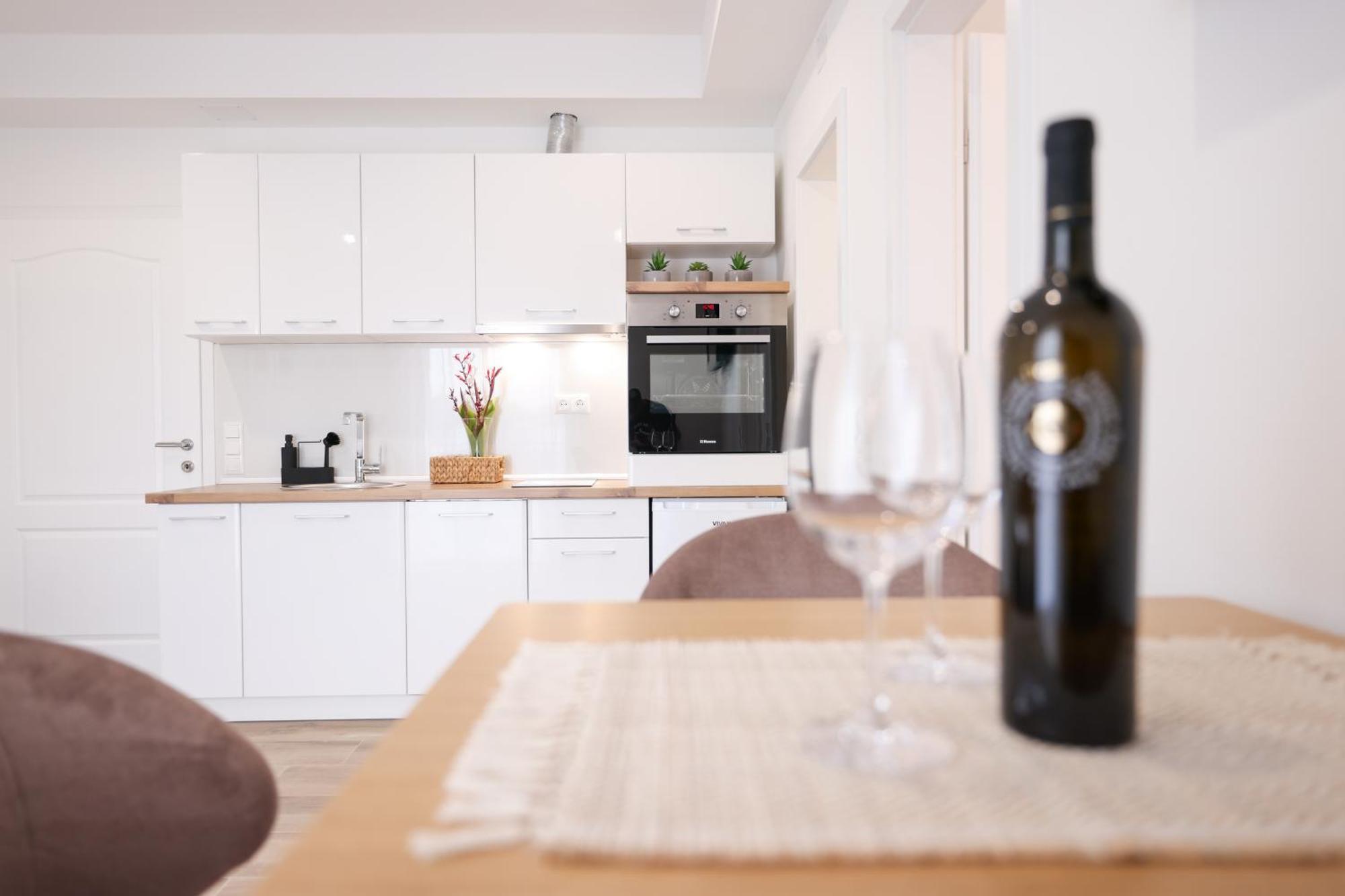 Duo Soles - Apartments With Private Parking Near Zadar Murvica  المظهر الخارجي الصورة