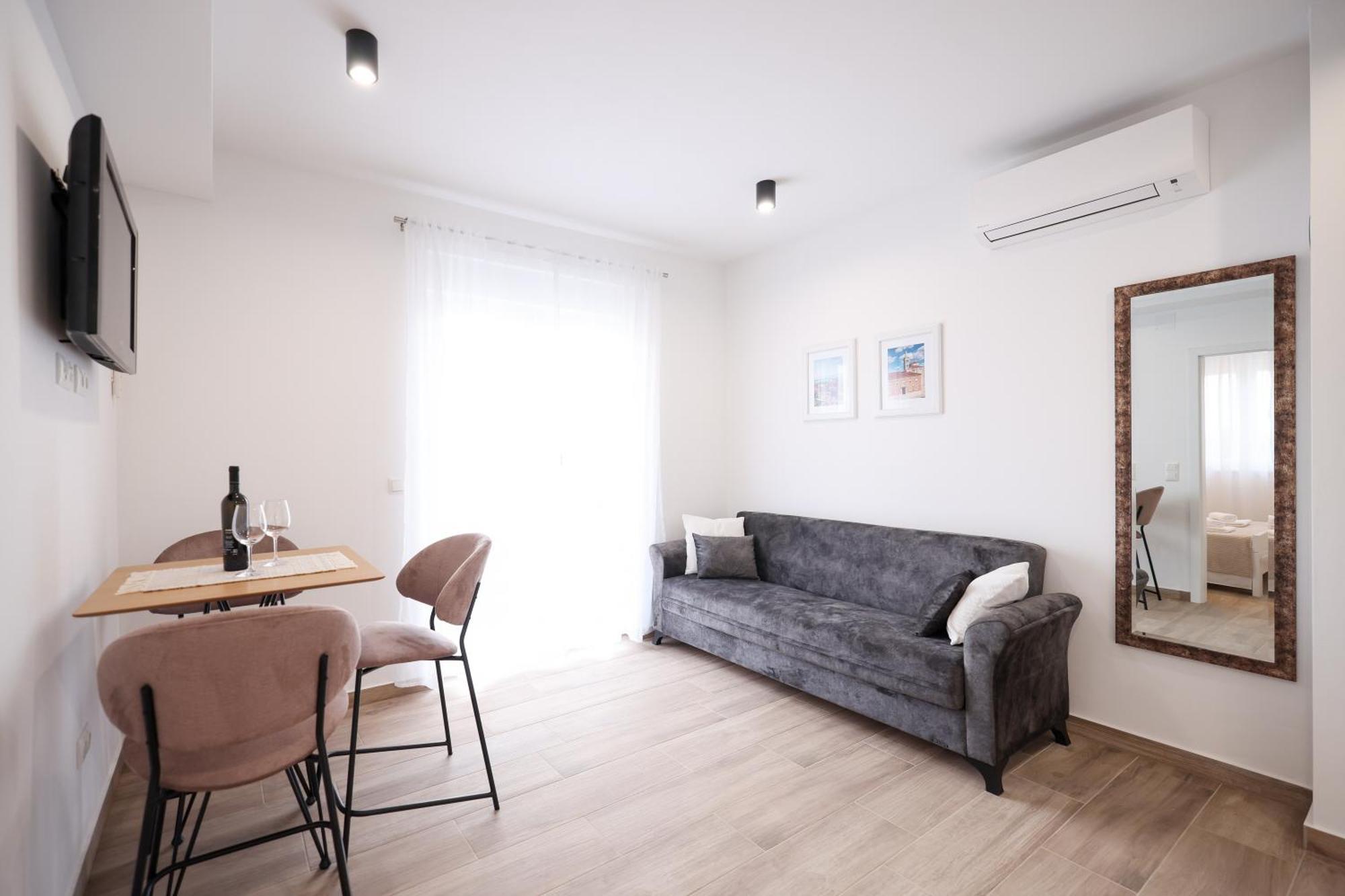 Duo Soles - Apartments With Private Parking Near Zadar Murvica  المظهر الخارجي الصورة