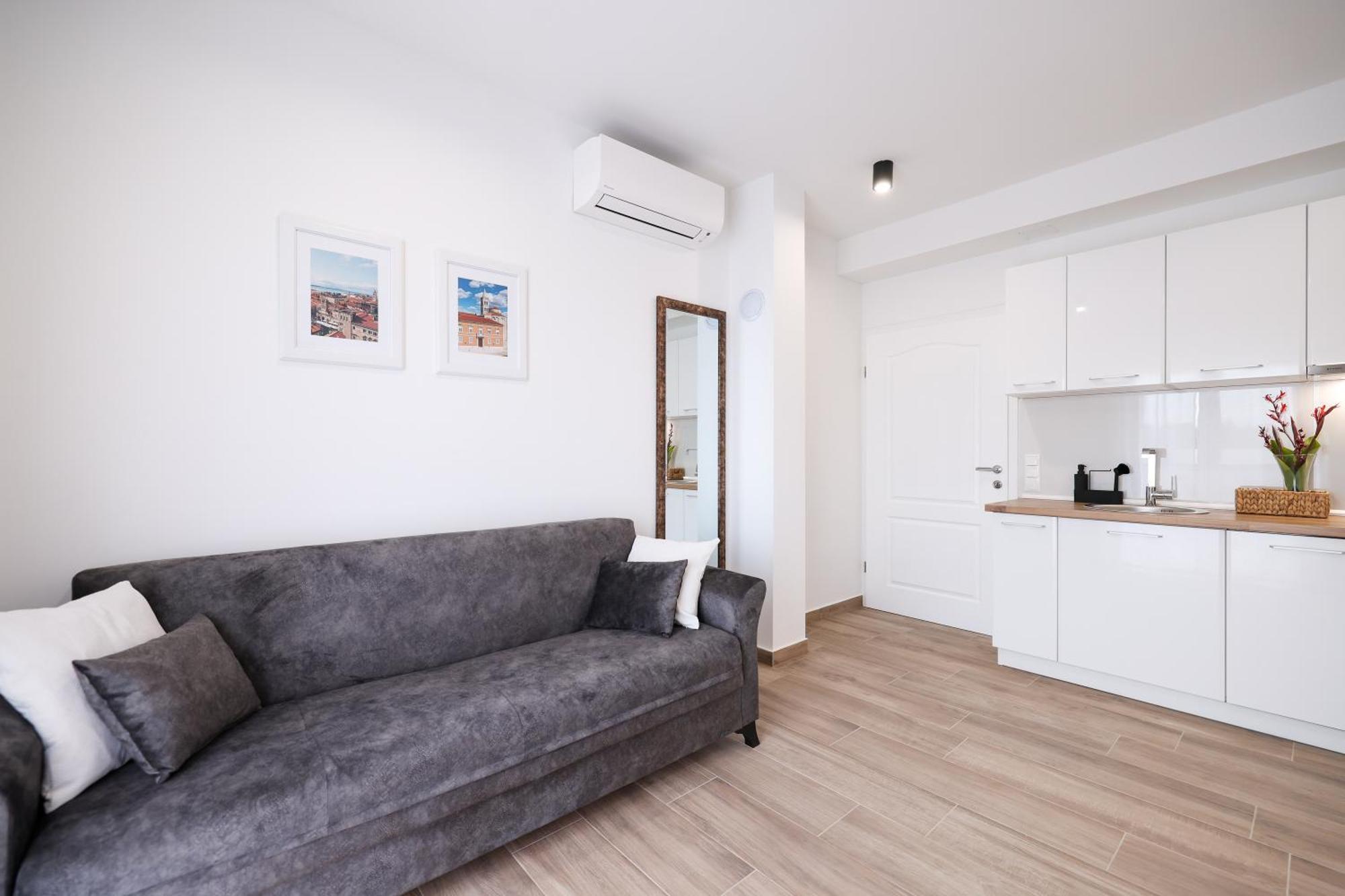Duo Soles - Apartments With Private Parking Near Zadar Murvica  المظهر الخارجي الصورة