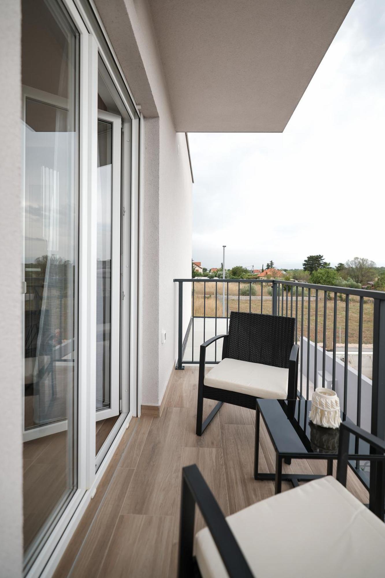 Duo Soles - Apartments With Private Parking Near Zadar Murvica  المظهر الخارجي الصورة