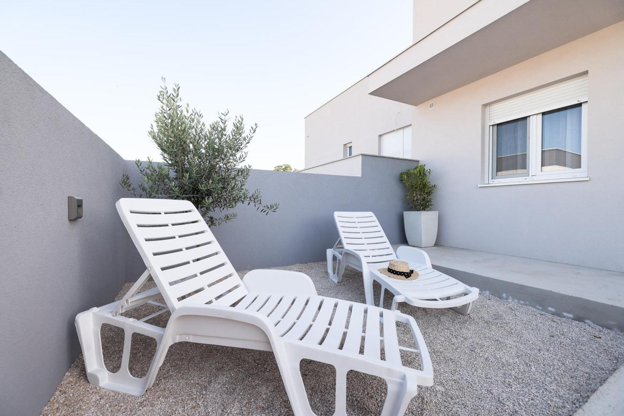 Duo Soles - Apartments With Private Parking Near Zadar Murvica  المظهر الخارجي الصورة